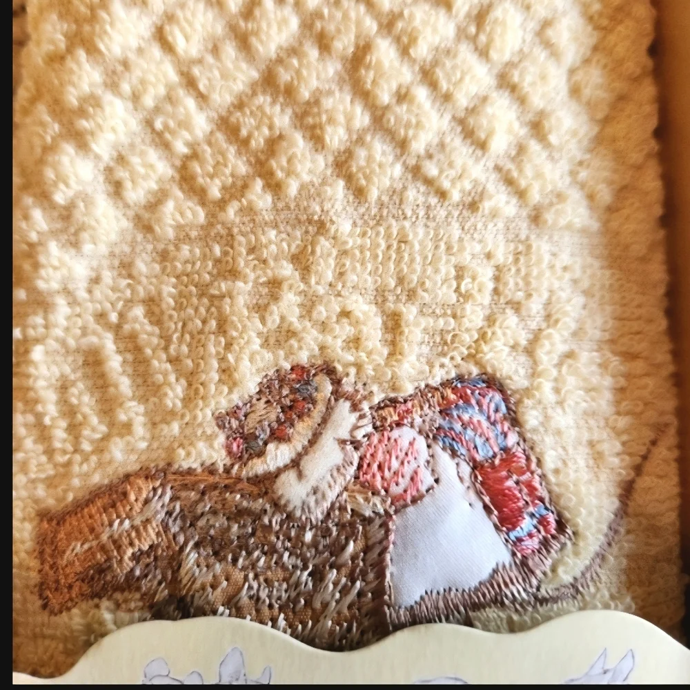 Vintage Brambly Hedge Jill Barklem Boxed Towel Set NIB Collectible